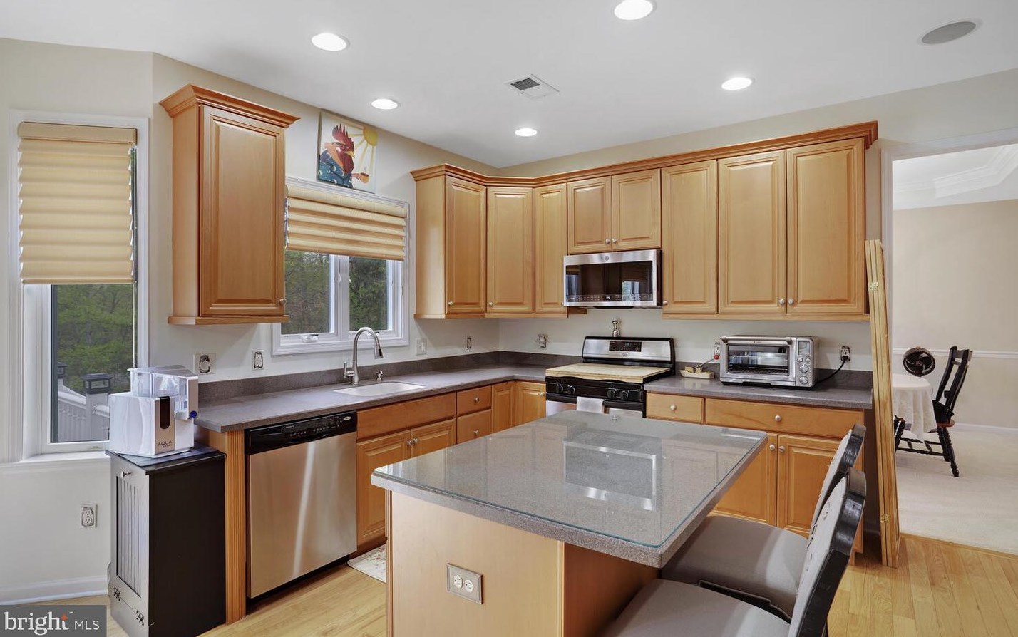 44 Harvest Way, Tuckerton NJ 08087-4043 exterior