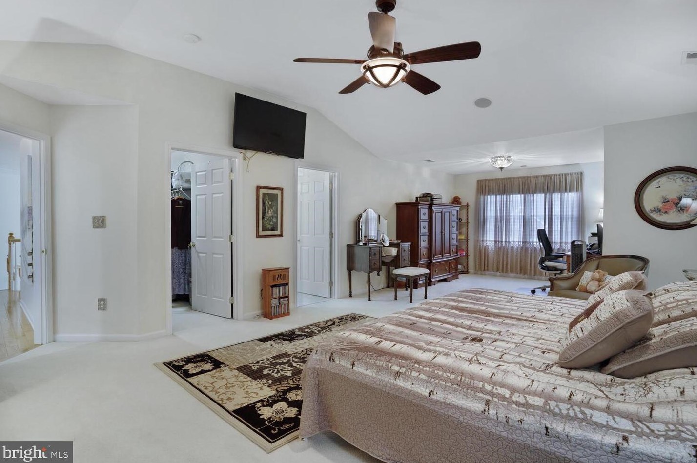 44 Harvest Way, Tuckerton NJ 08087-4043 exterior