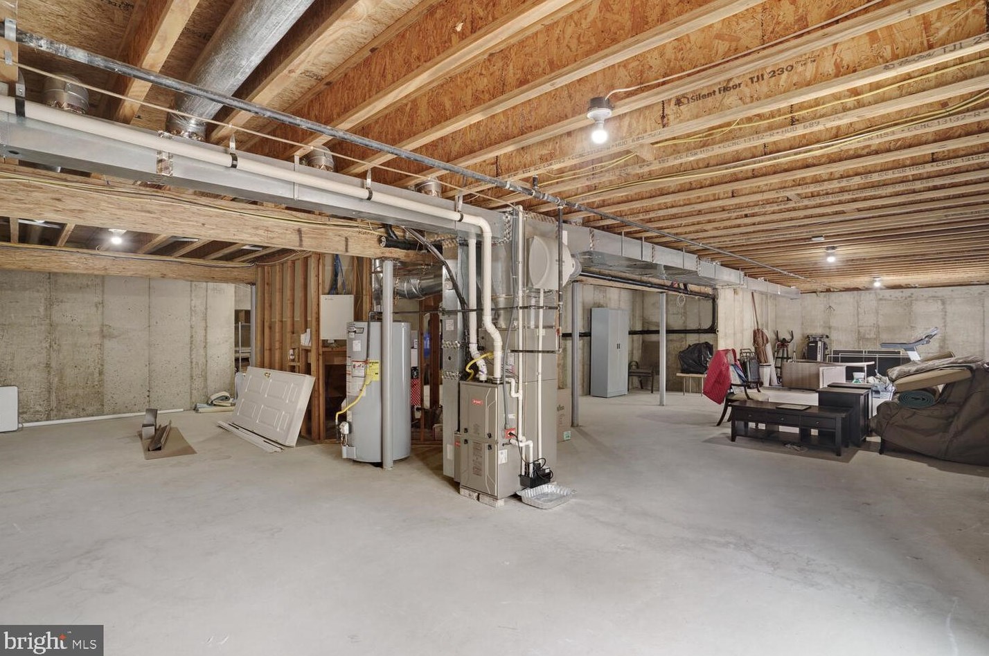 44 Harvest Way, Tuckerton NJ 08087-4043 exterior