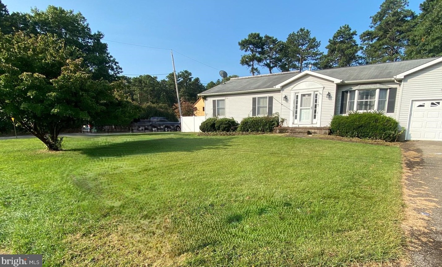 1901 Manchester St, Toms River NJ 08757-1044 exterior