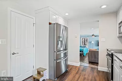 9 E Maryland Avenue, Long Beach Township, NJ 08008 - Photo 9