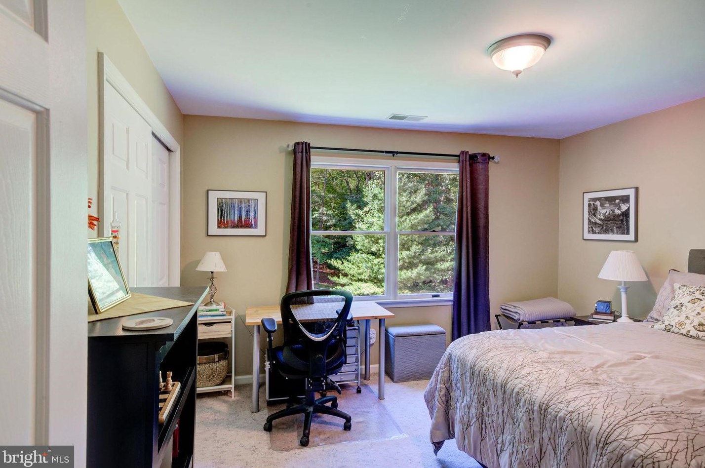 68 Murray Dr, Millstone NJ 08844-2542 exterior