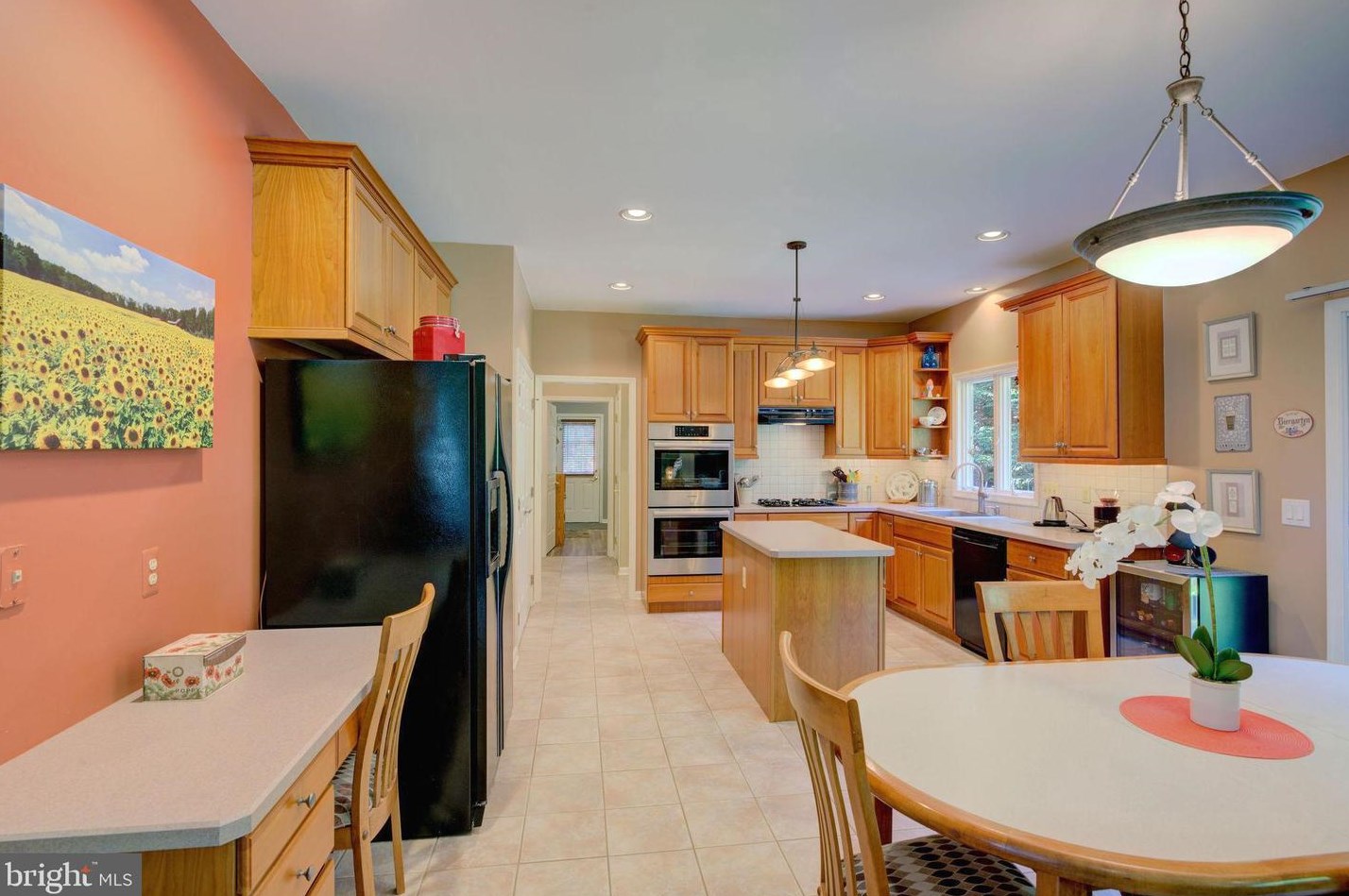 68 Murray Dr, Millstone NJ 08844-2542 exterior