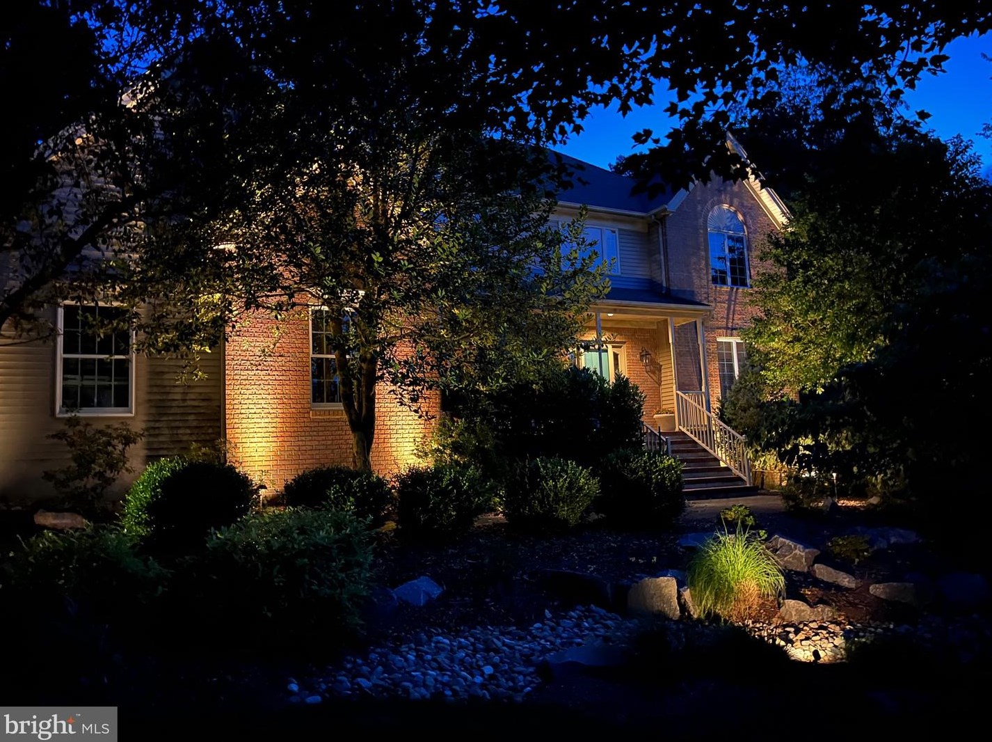 68 Murray Dr, Millstone NJ 08844-2542 exterior