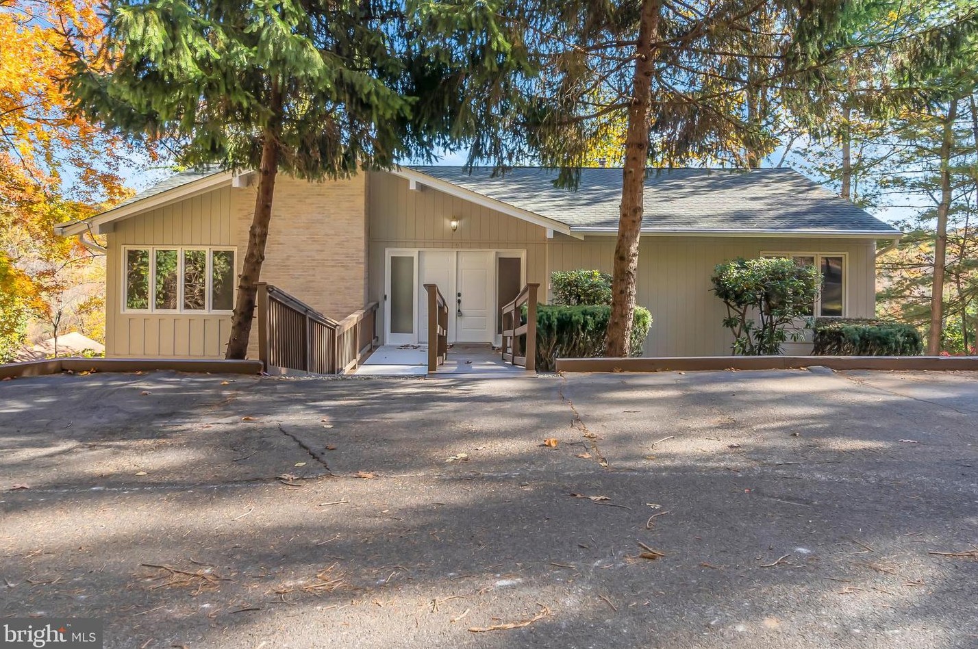 10 Florence St, Stanhope NJ  07874-2502 exterior