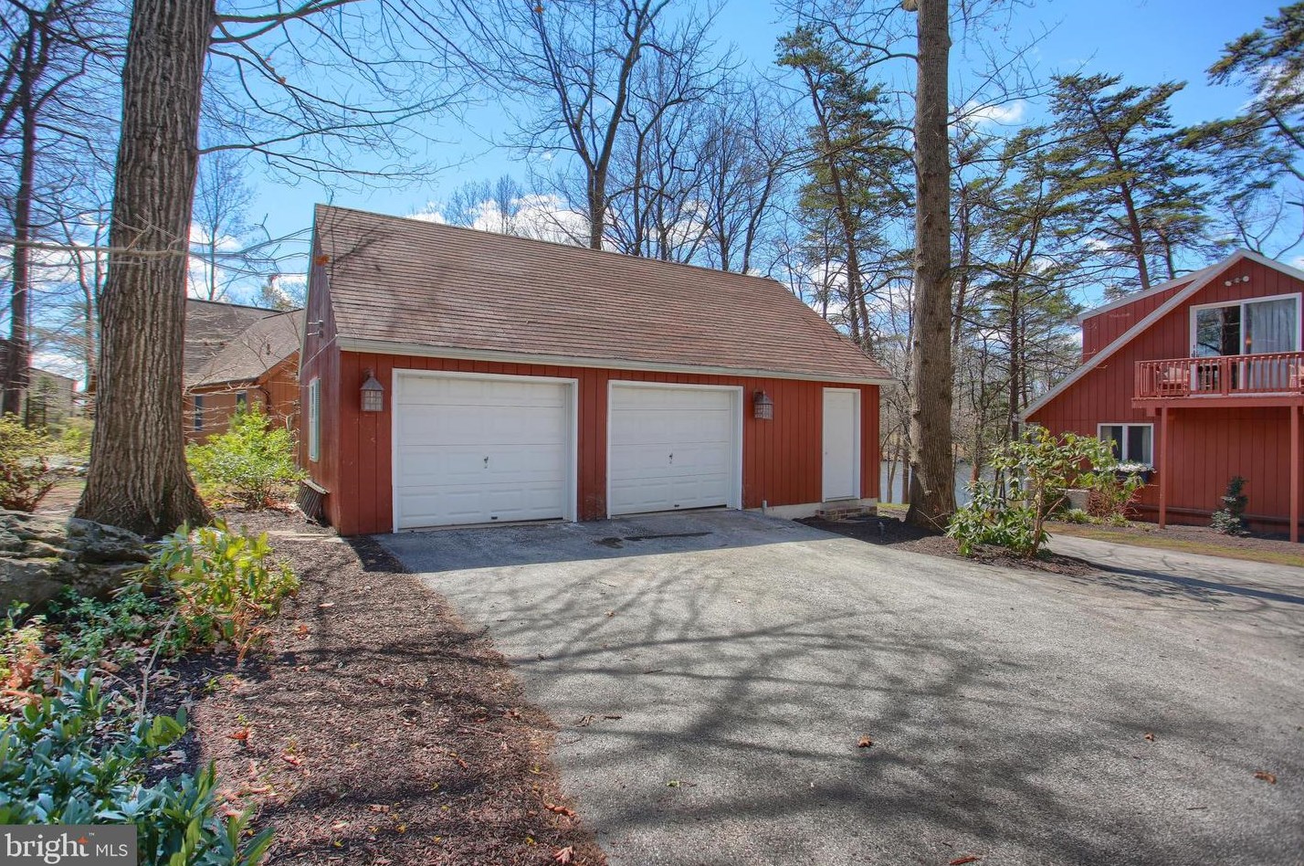 19 Bragg Dr, East Berlin PA  17316-9342 exterior