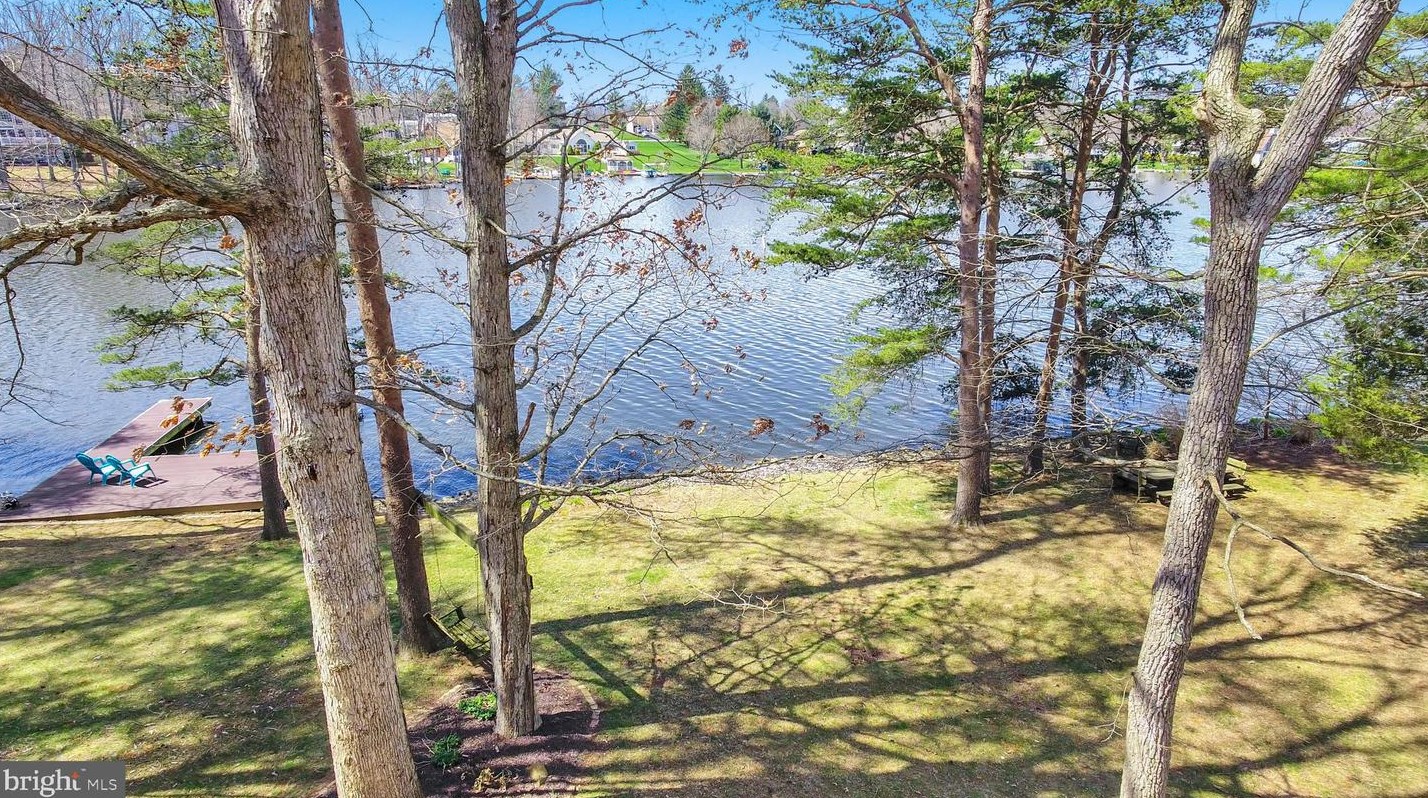 19 Bragg Dr, East Berlin PA  17316-9342 exterior