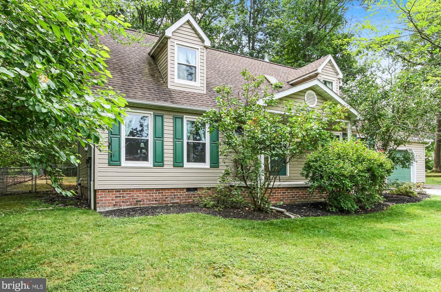 317 Lake Meade Dr, East Berlin PA  17316-9370 exterior