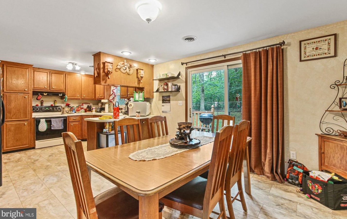 317 Lake Meade Dr, East Berlin PA  17316-9320 exterior