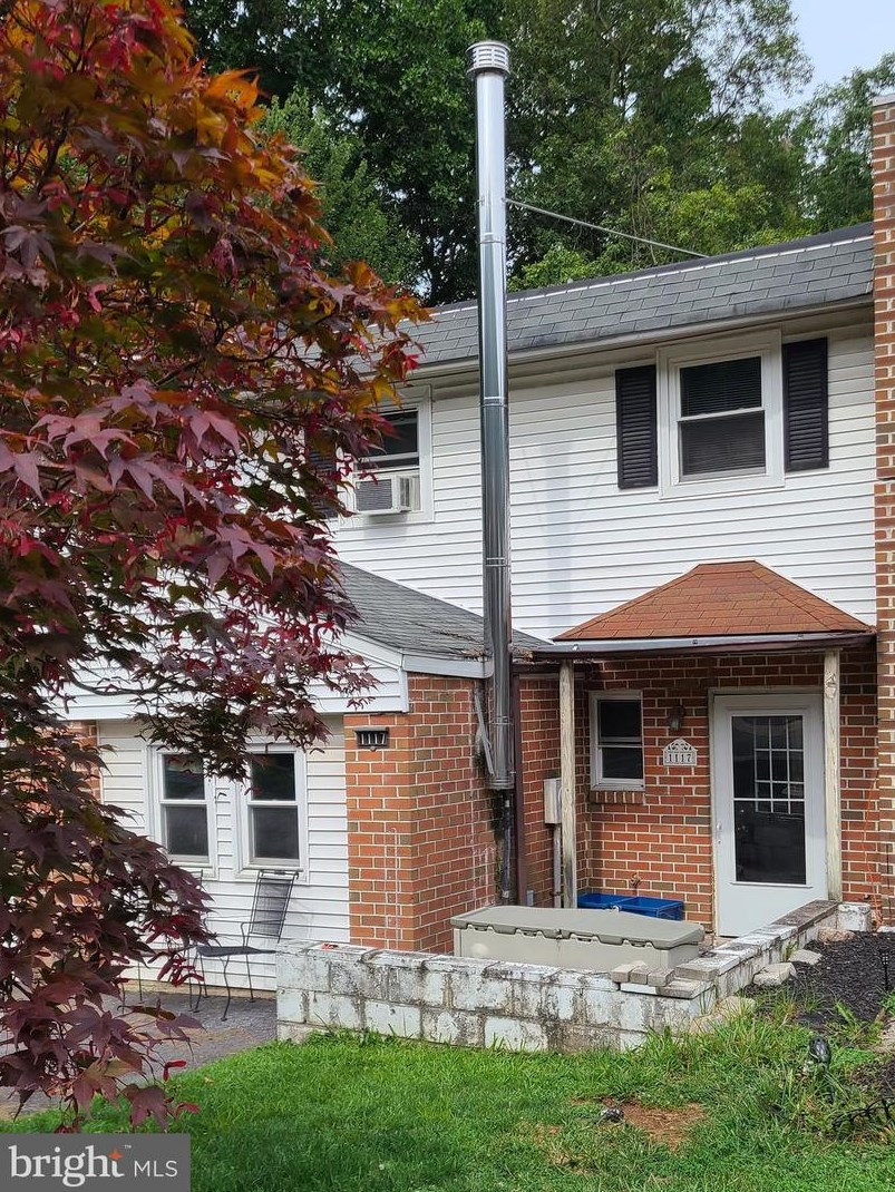 1117 Fox Run, Reading PA  19606-1137 exterior