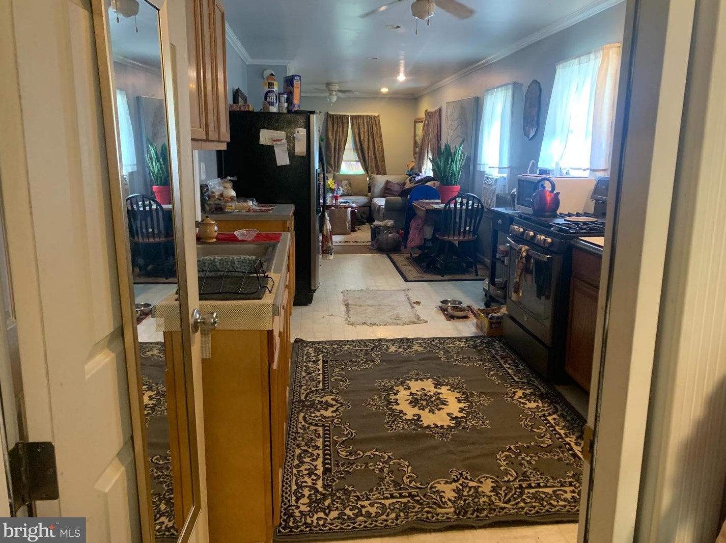 110 Midland Ave, Reading PA  19606-1333 exterior