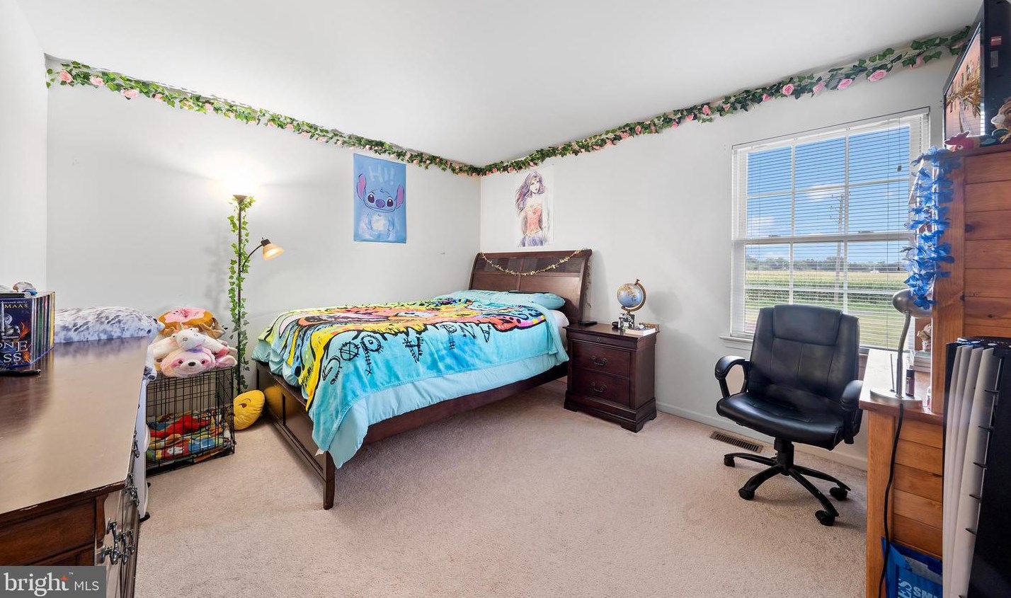 329 Buckhead Ln, Douglassville PA  19518-9628 exterior