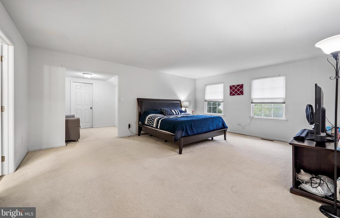 329 Buckhead Ln, Douglassville PA  19518-9628 exterior