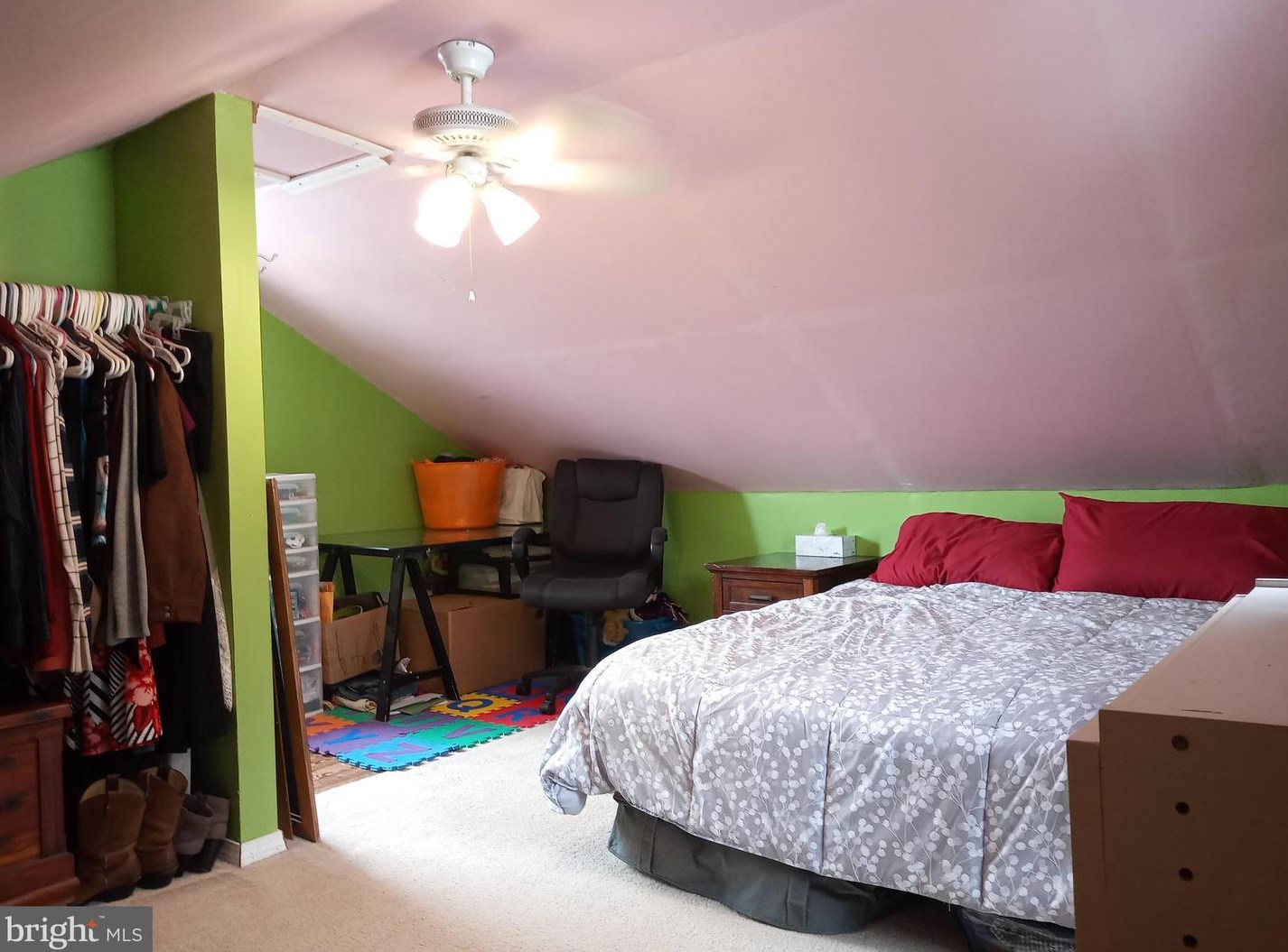 1611 Bennett St, Reading PA  19605-2740 exterior