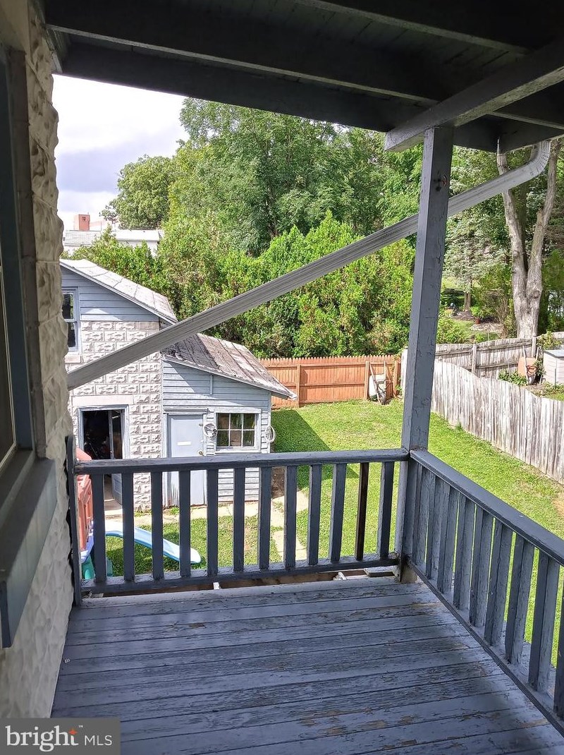 1611 Bennett St, Reading PA  19605-2740 exterior