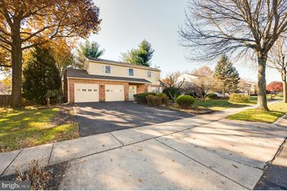 65 S Hampton Drive - Photo 1