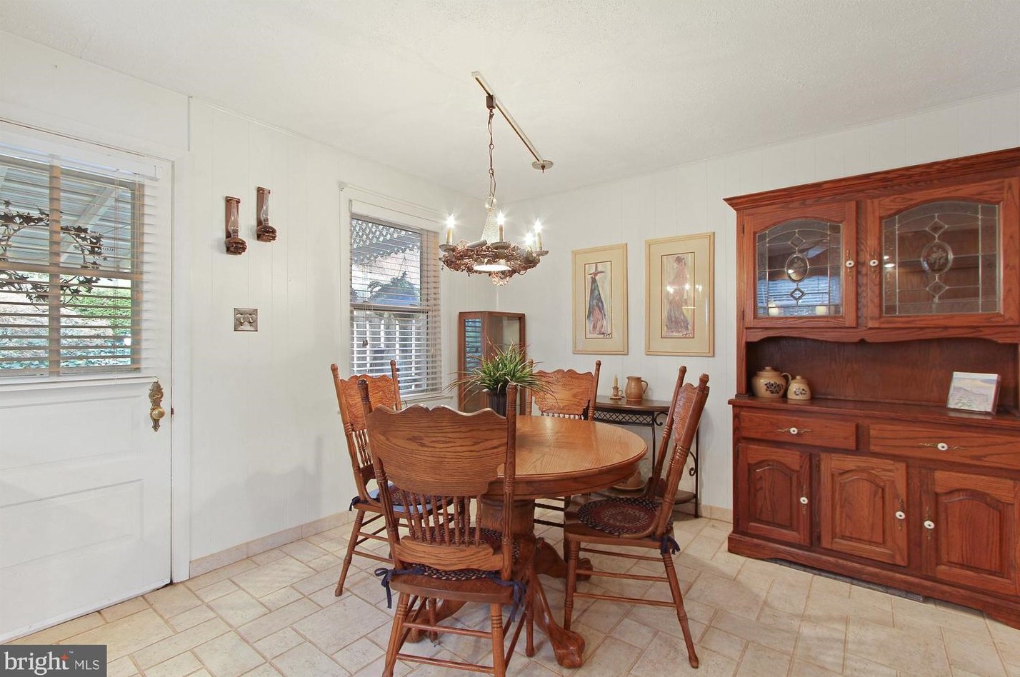 1126 Carsonia Ave, Reading PA  19606-1208 exterior