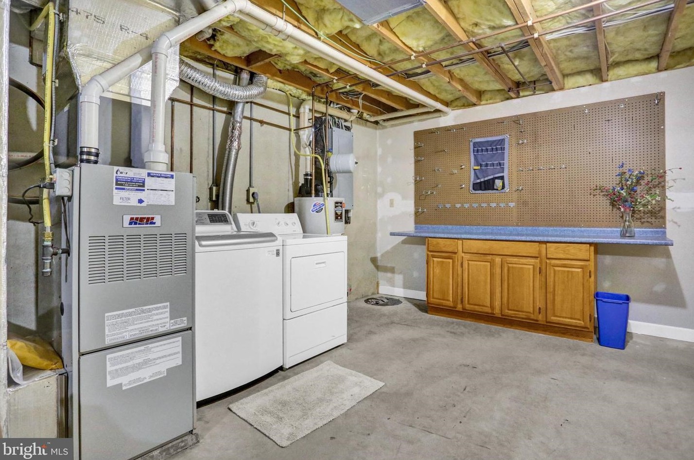 1007 Amity Cir, Reading PA  19605-3257 exterior