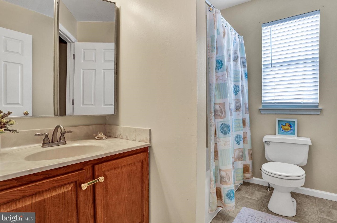 1007 Amity Cir, Reading PA  19605-3257 exterior