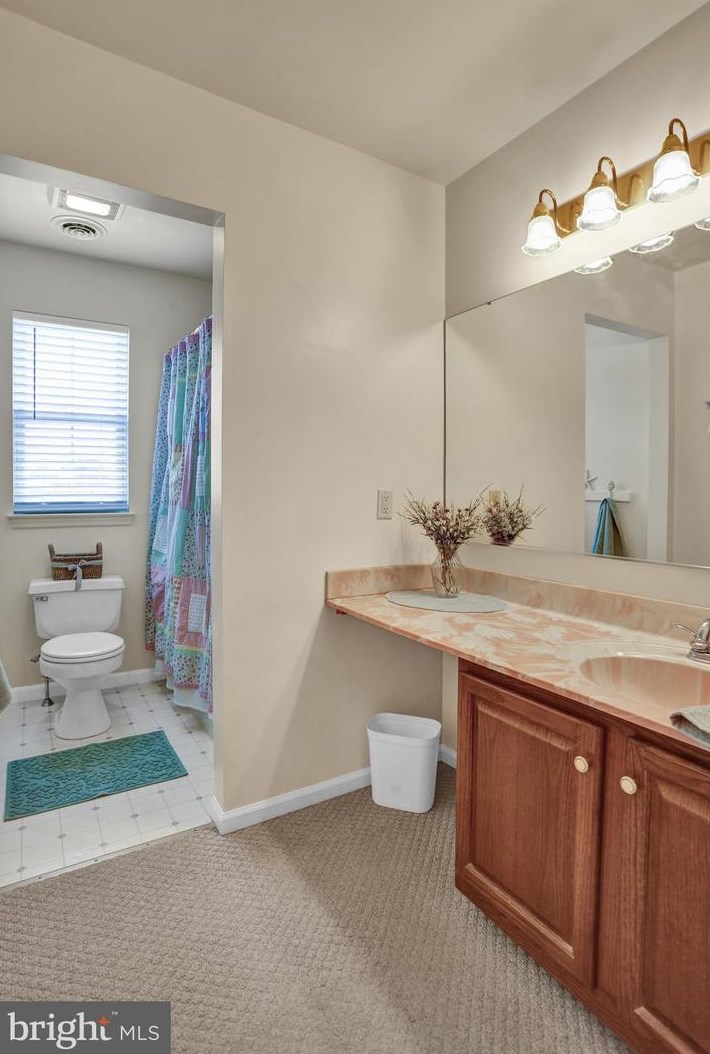 1007 Amity Cir, Reading PA  19605-3257 exterior