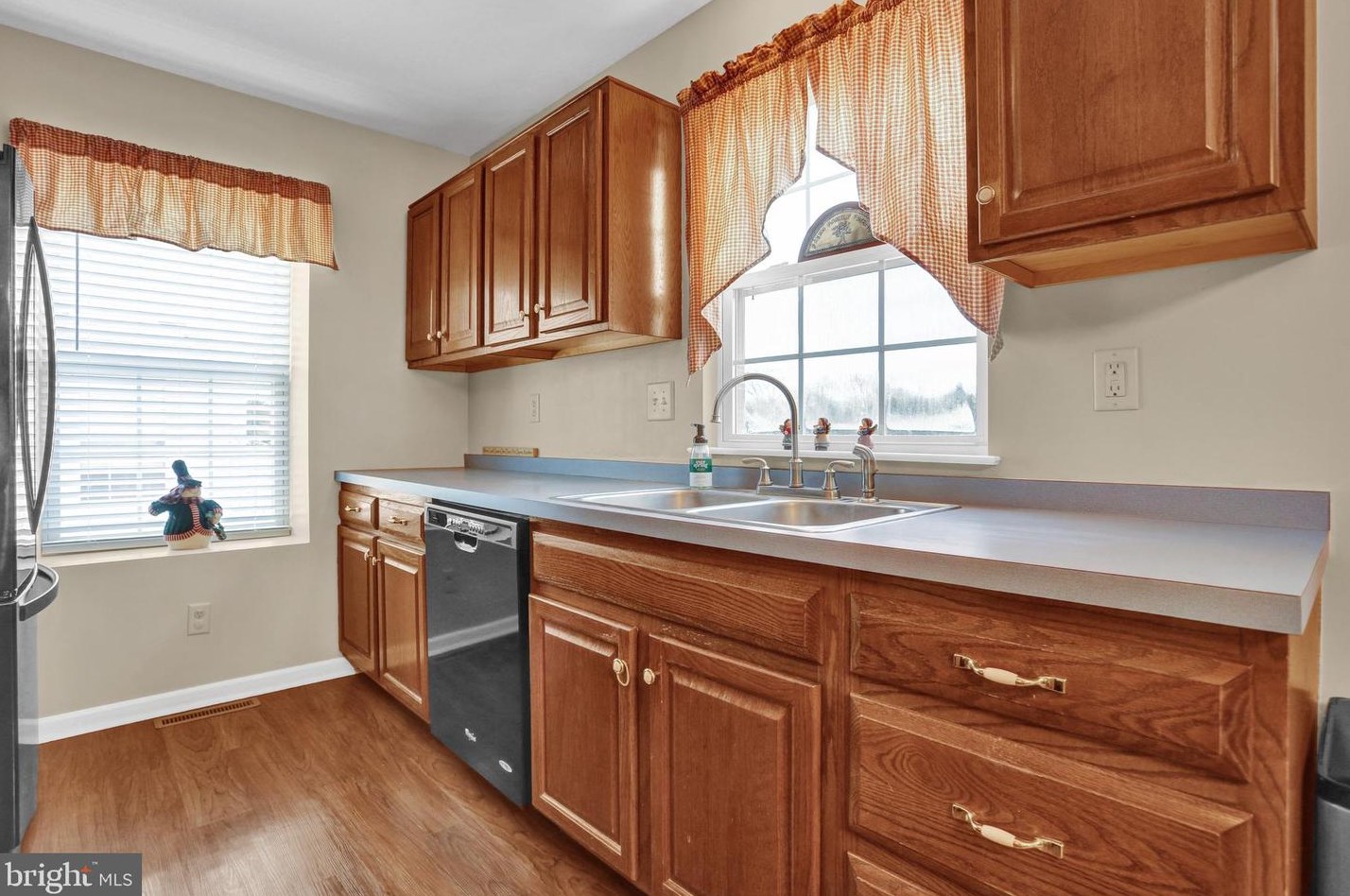 1007 Amity Cir, Reading PA  19605-3257 exterior