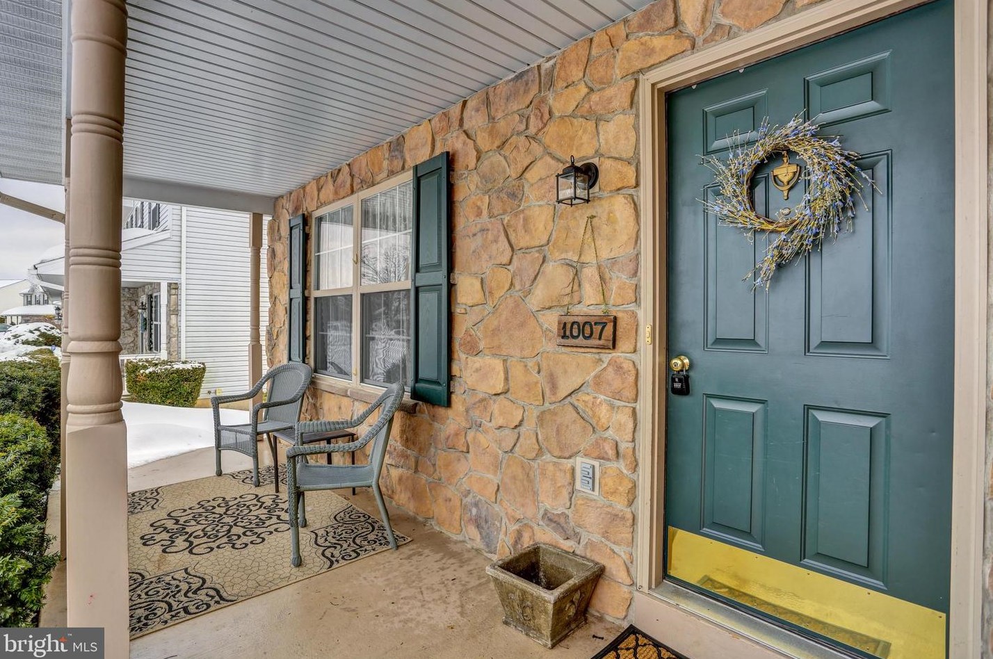 1007 Amity Cir, Reading PA  19605-3258 exterior