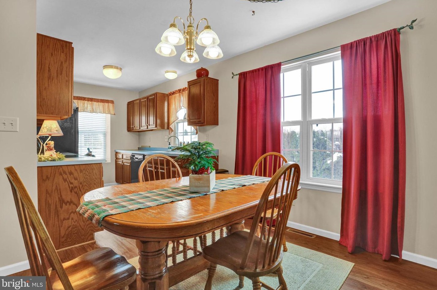 1007 Amity Cir, Reading PA  19605-3257 exterior