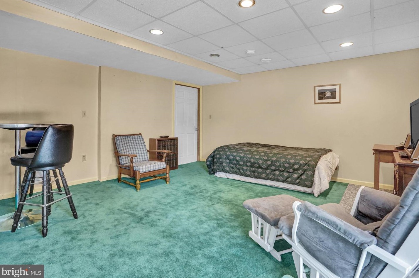 1007 Amity Cir, Reading PA  19605-3257 exterior