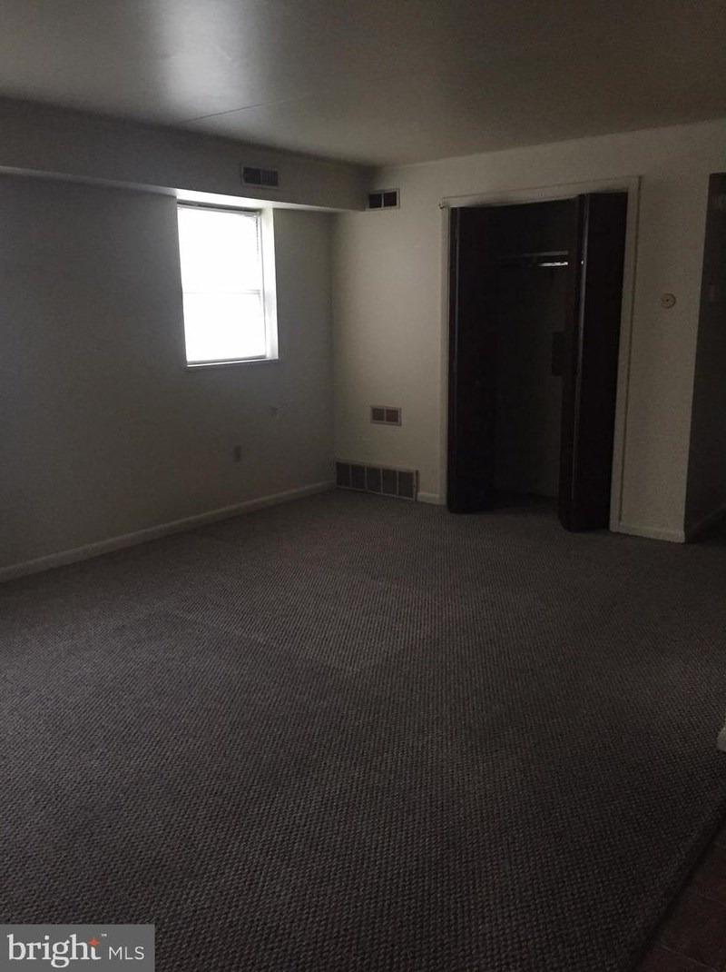 1938 Perkiomen Ave, Reading PA  19606-1844 exterior