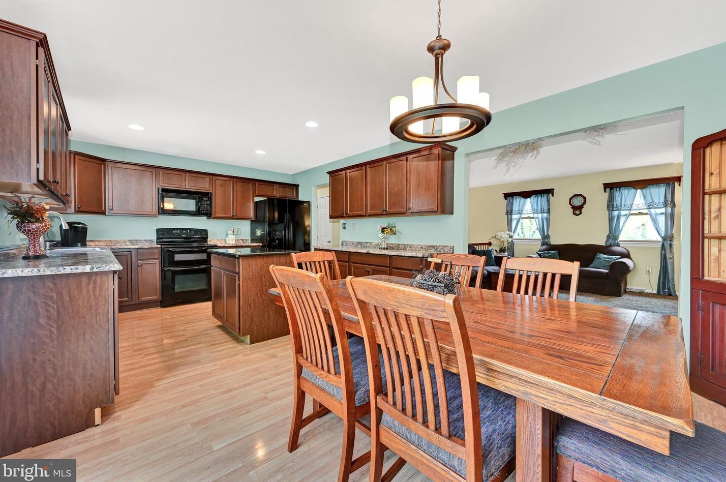 673 Kurtz Mill Rd, Hummels Store PA  19540-8053 exterior