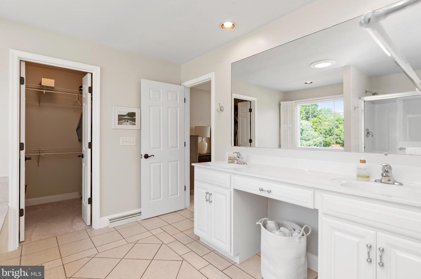 5915 Westover Dr, Navy Sup Dpt PA  17050-6871 exterior