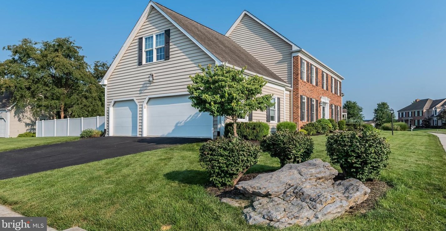 5915 Westover Dr, Navy Sup Dpt PA  17050-6871 exterior