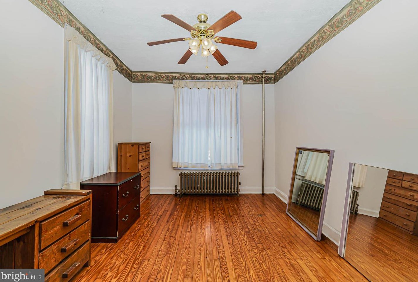 38 28th St, Harrisburg PA 17109-3442 exterior