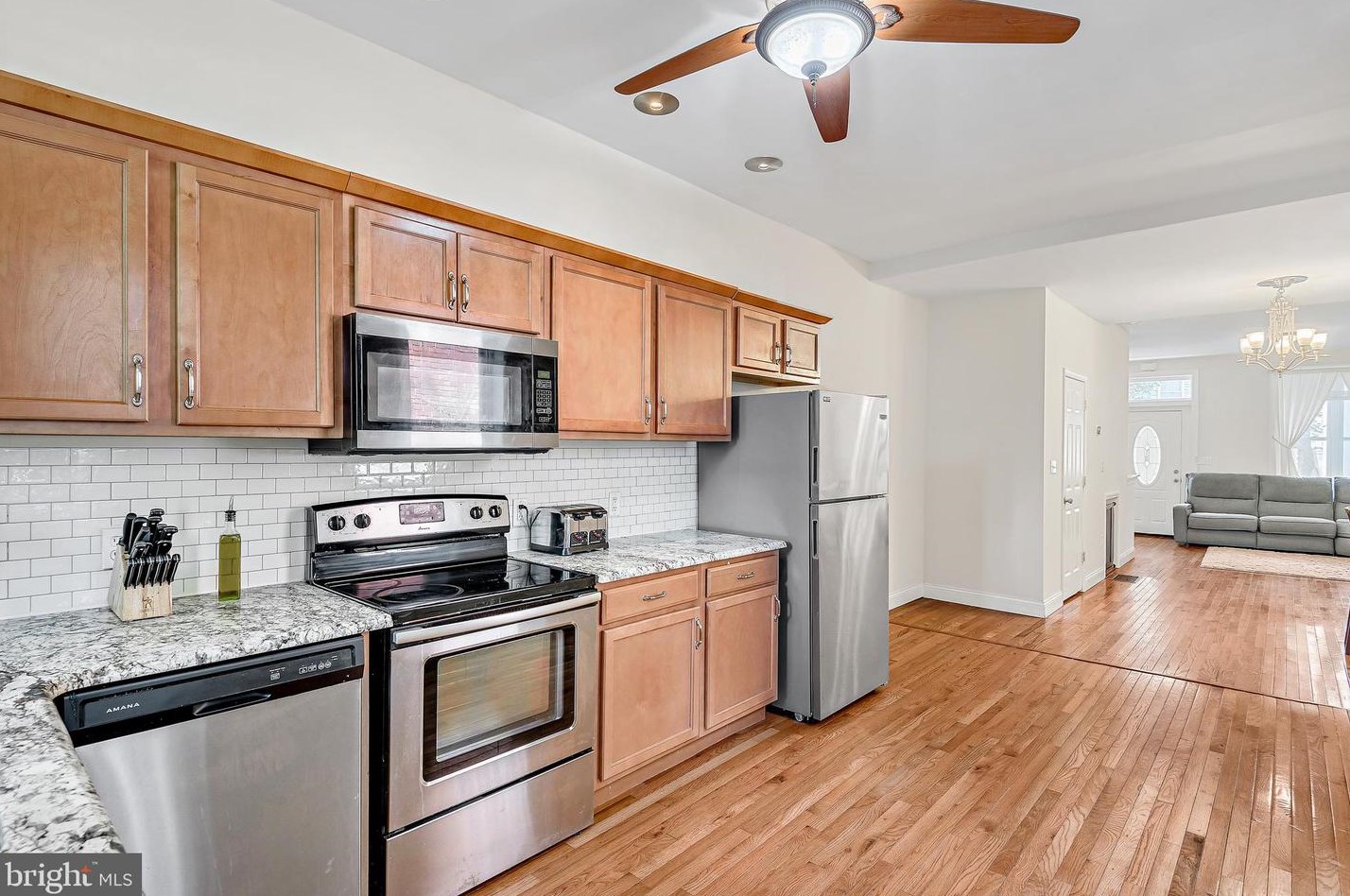 431 Harris St, Harrisburg PA  17102-1661 exterior