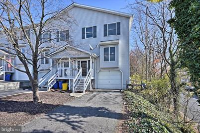 253 Worcester Avenue - Photo 1