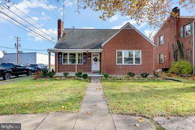 3229 Hoffman Street - Photo 1