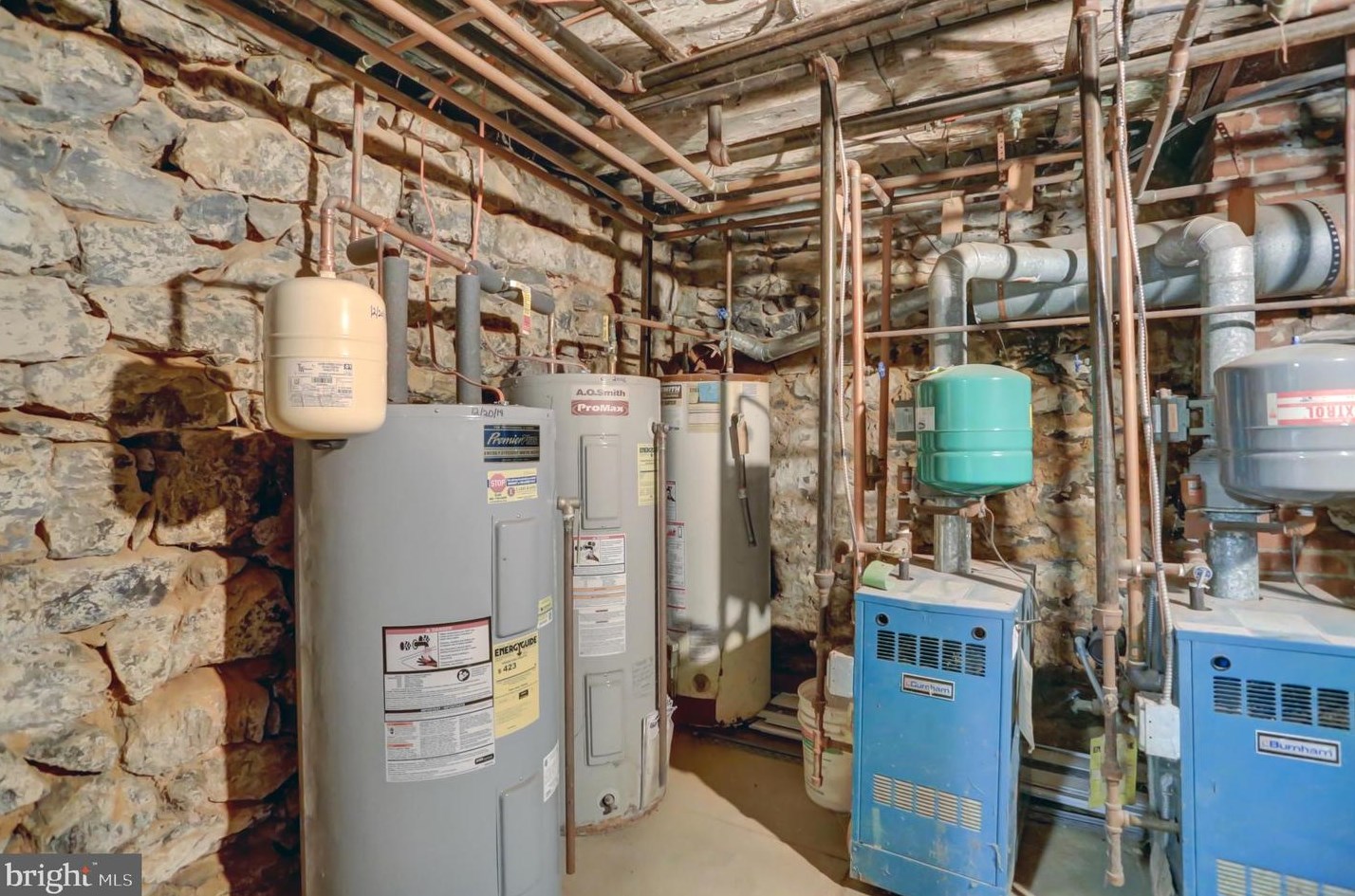 266 Philadelphia Ave, Chambersburg PA  17201-8931 exterior