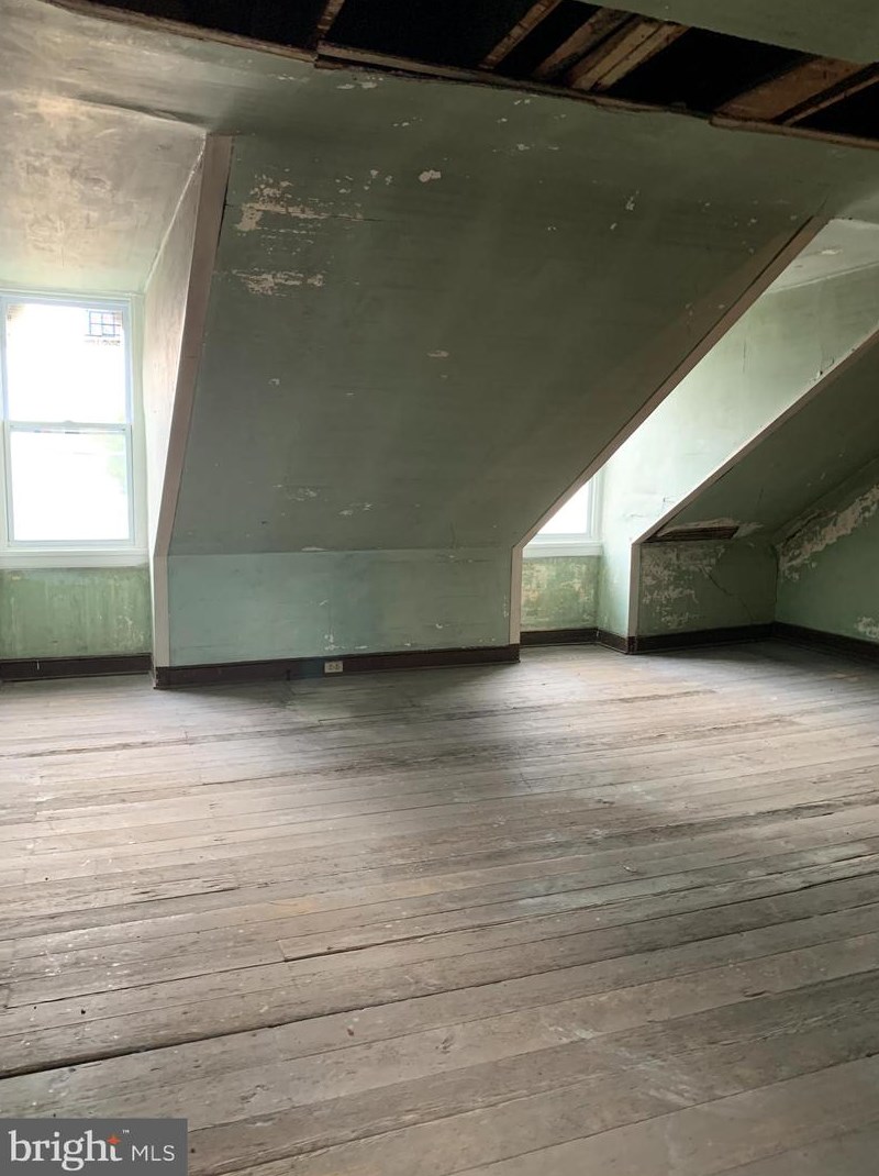 20 3 St, Kinderhook PA 17512-1135 exterior