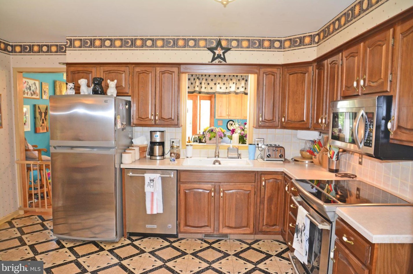 281 Northridge Dr, Landisville PA  17538-1046 exterior