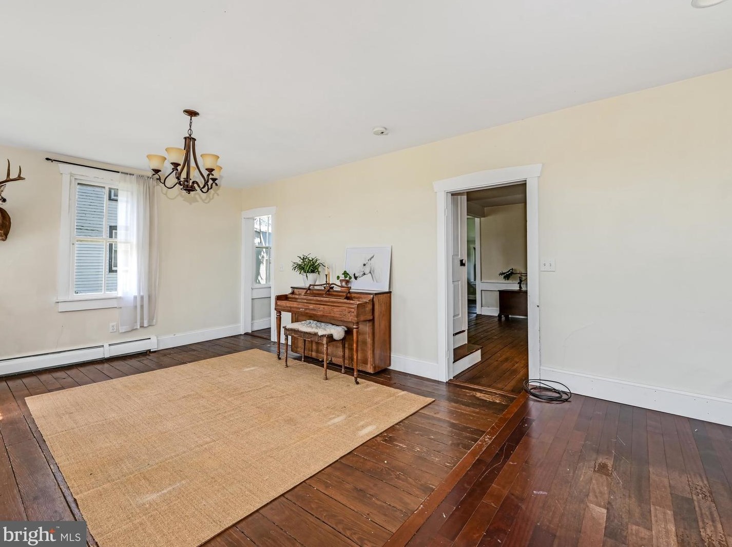 37 Locust St, Bareville PA  17540-9101 exterior