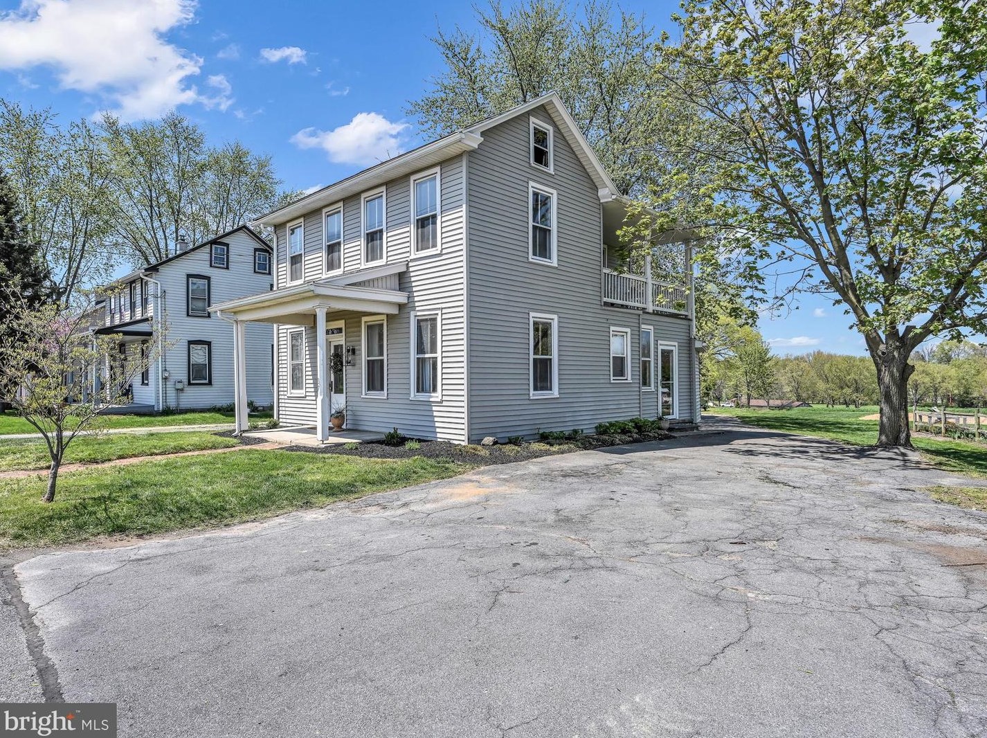 37 Locust St, Bareville PA  17540-9101 exterior