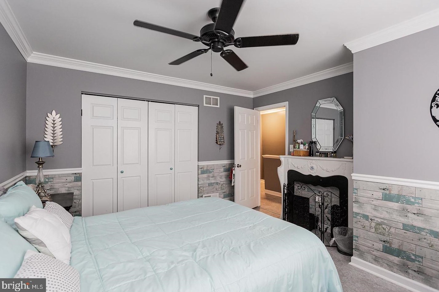 2309 Morris Dr, East Petersburg PA  17520-1057 exterior