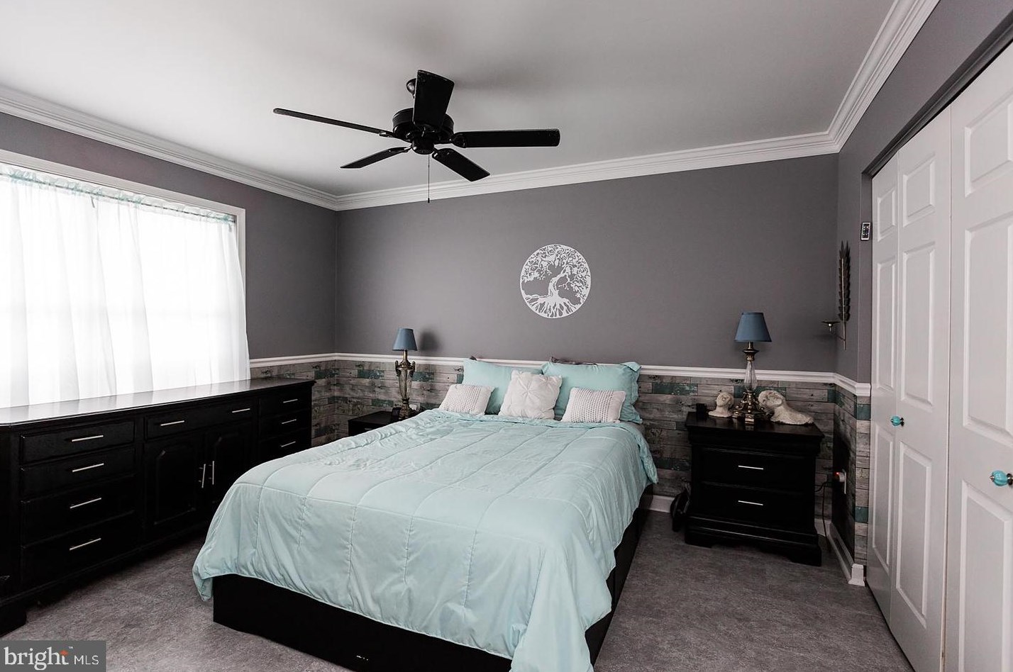 2309 Morris Dr, East Petersburg PA  17520-1057 exterior