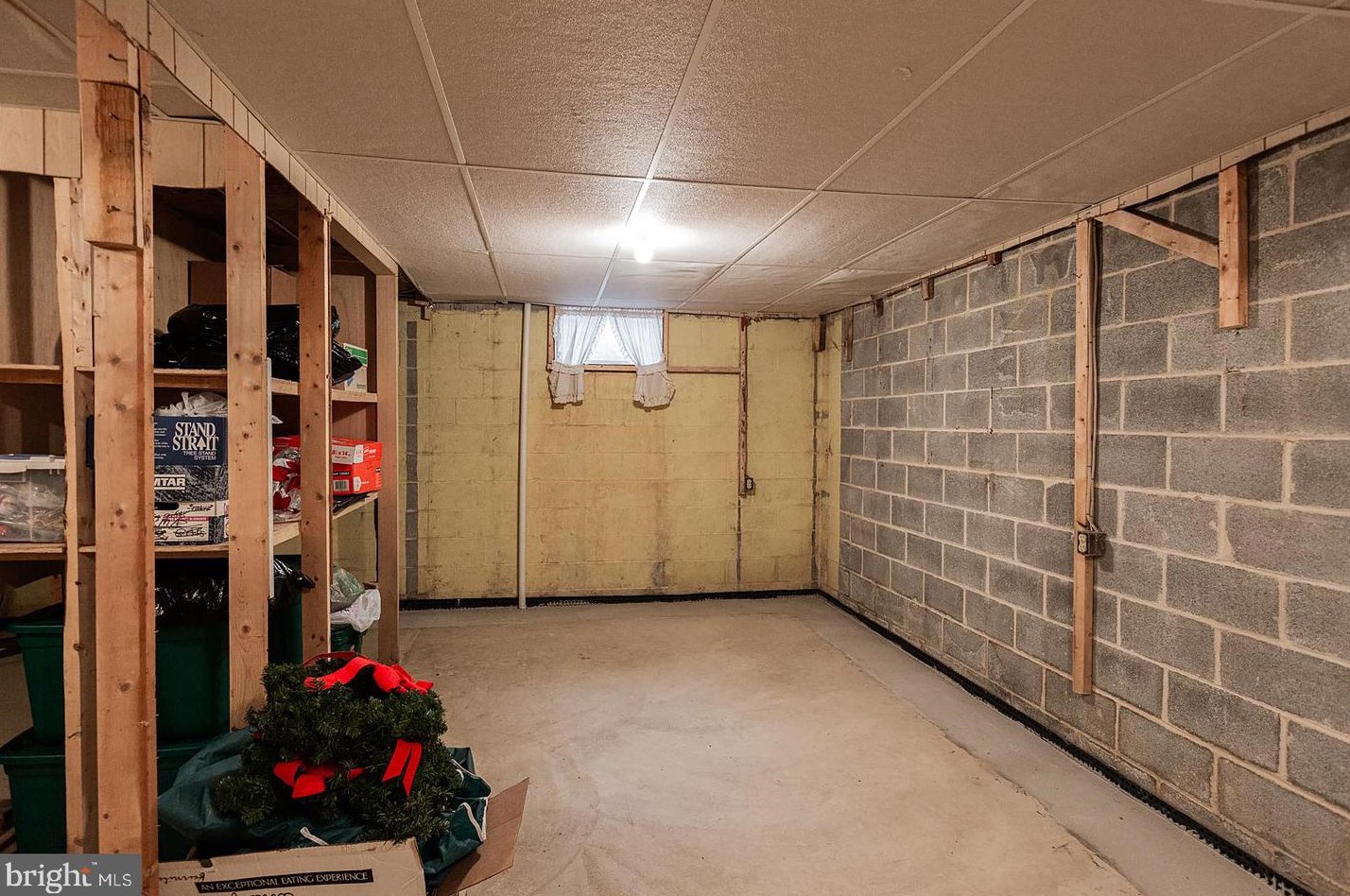 1524 English Brook Dr, Landisville PA  17538-1349 exterior