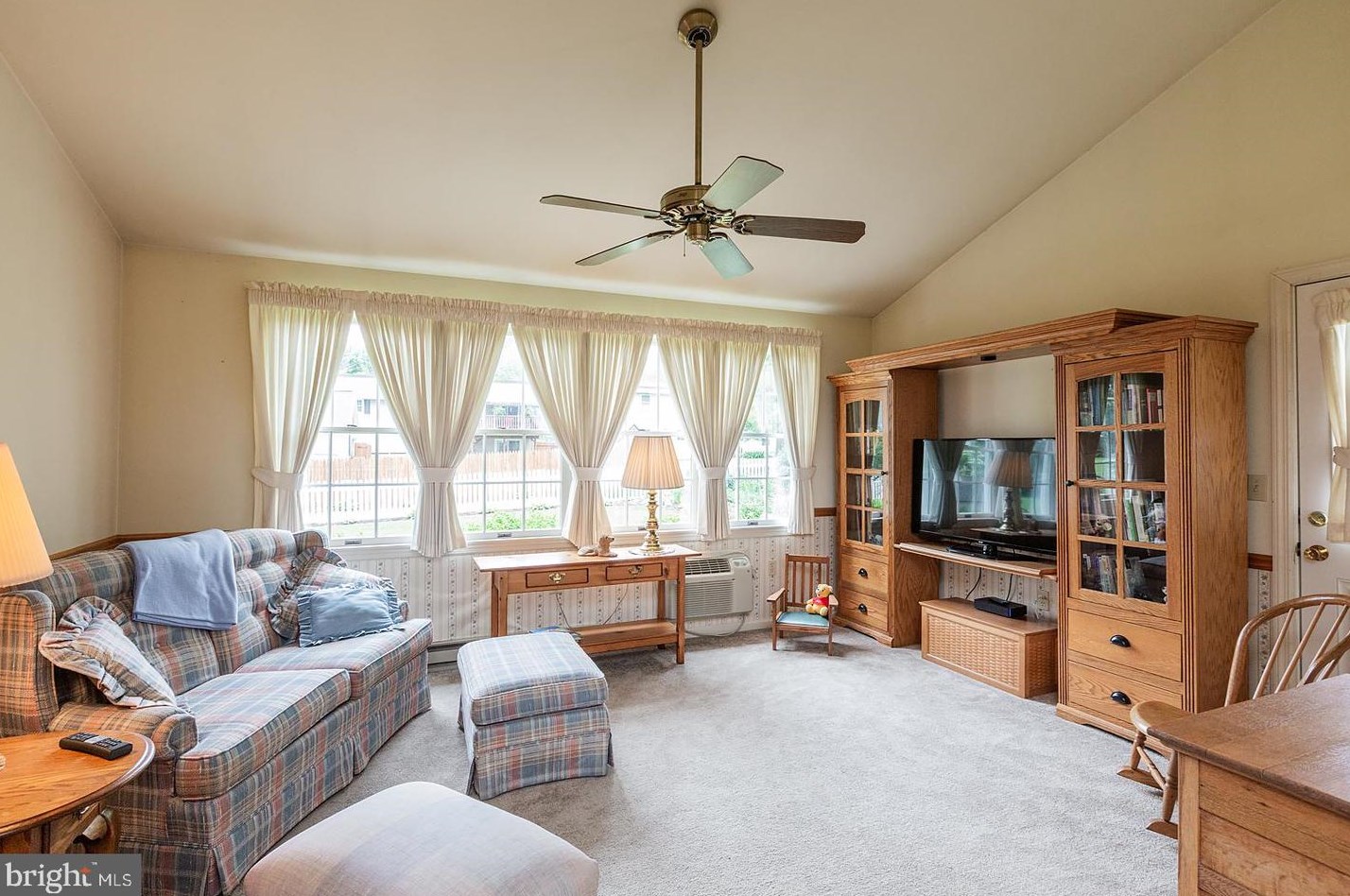 1524 English Brook Dr, Landisville PA  17538-1349 exterior