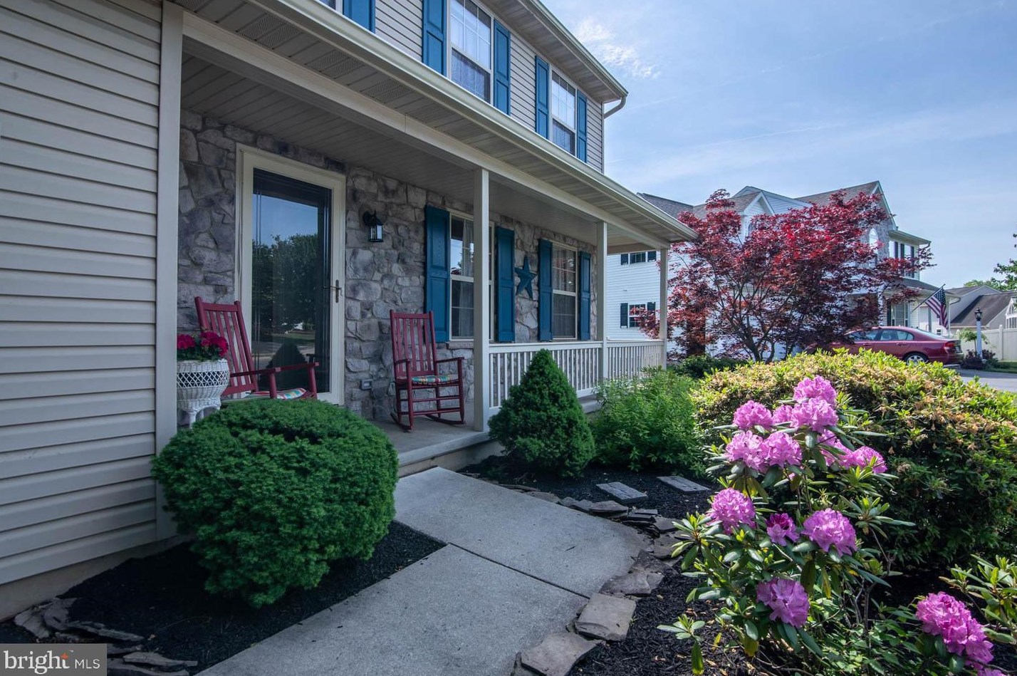 90 Gard Ct, Kinderhook PA  17512-9467 exterior