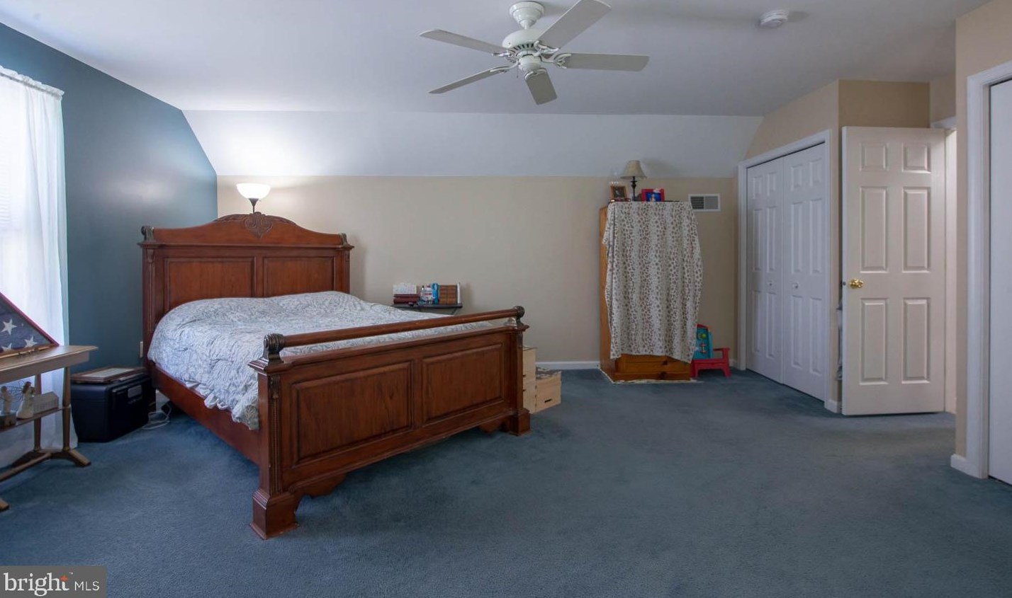 90 Gard Ct, Kinderhook PA  17512-9467 exterior