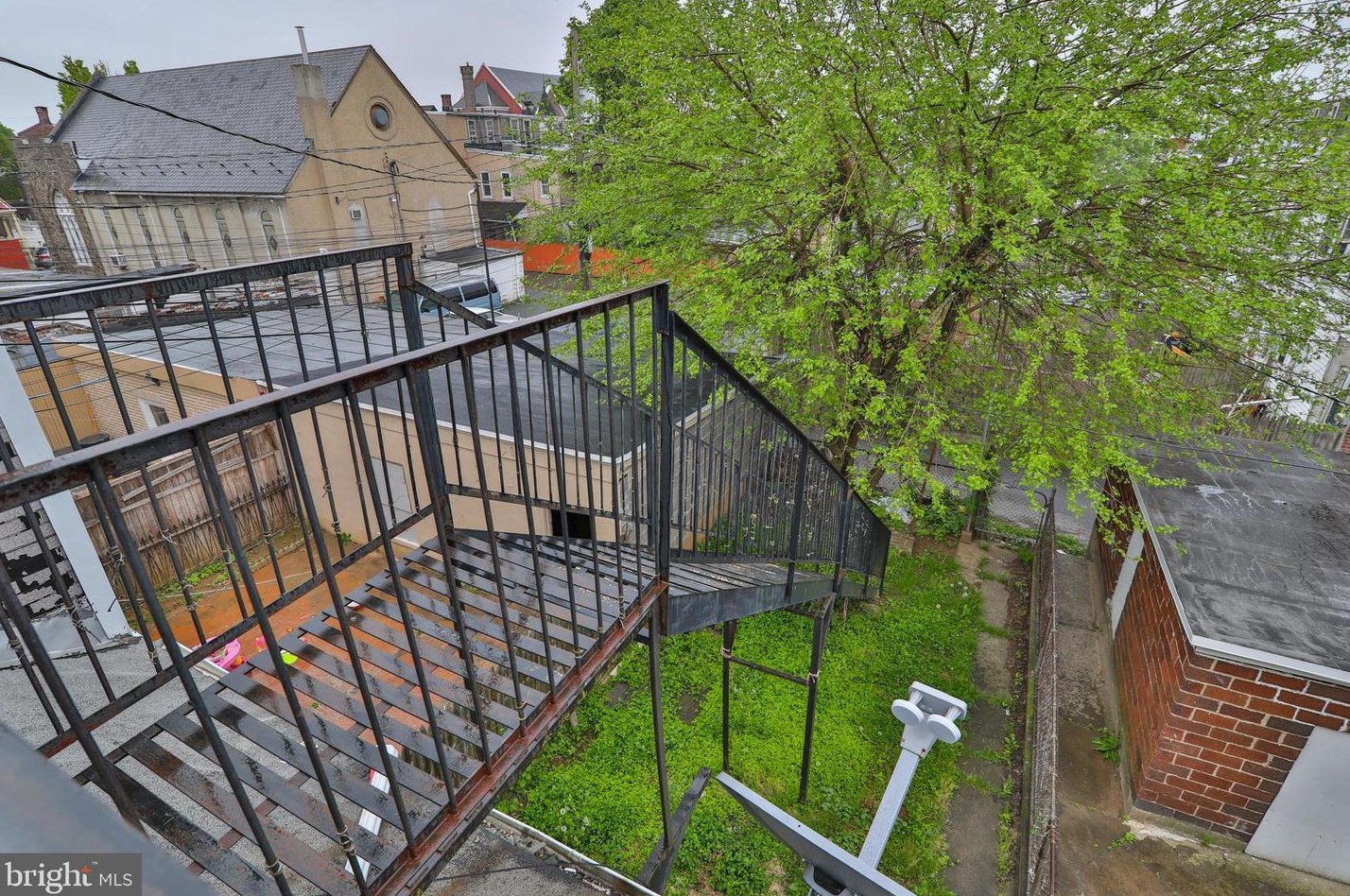 516 Tilghman St, Allentown PA  18102-2477 exterior