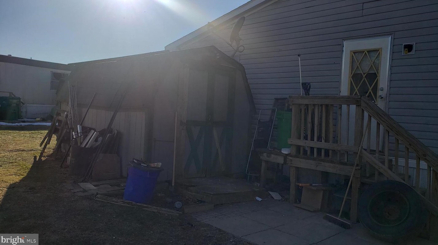 23 Green Acres Trailer Ct, Lebanon PA 17046-9222 exterior