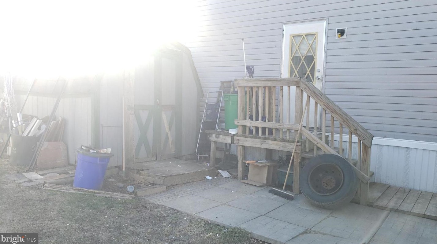 23 Green Acres Trailer Ct, Lebanon PA 17046-9222 exterior